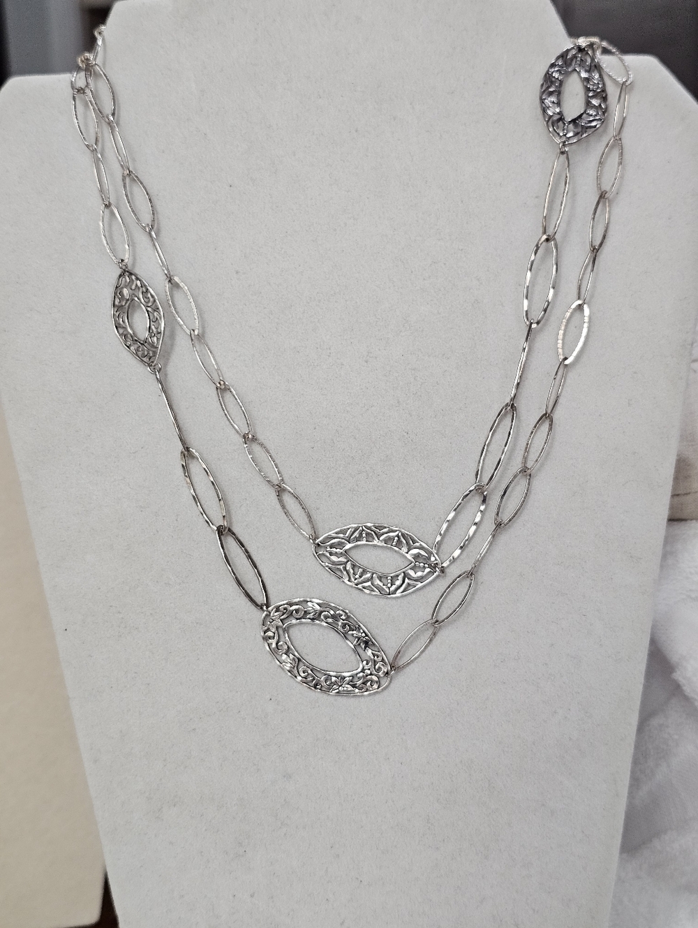 Silpada Hammered Silver Oval Open-Link Filigree Necklace